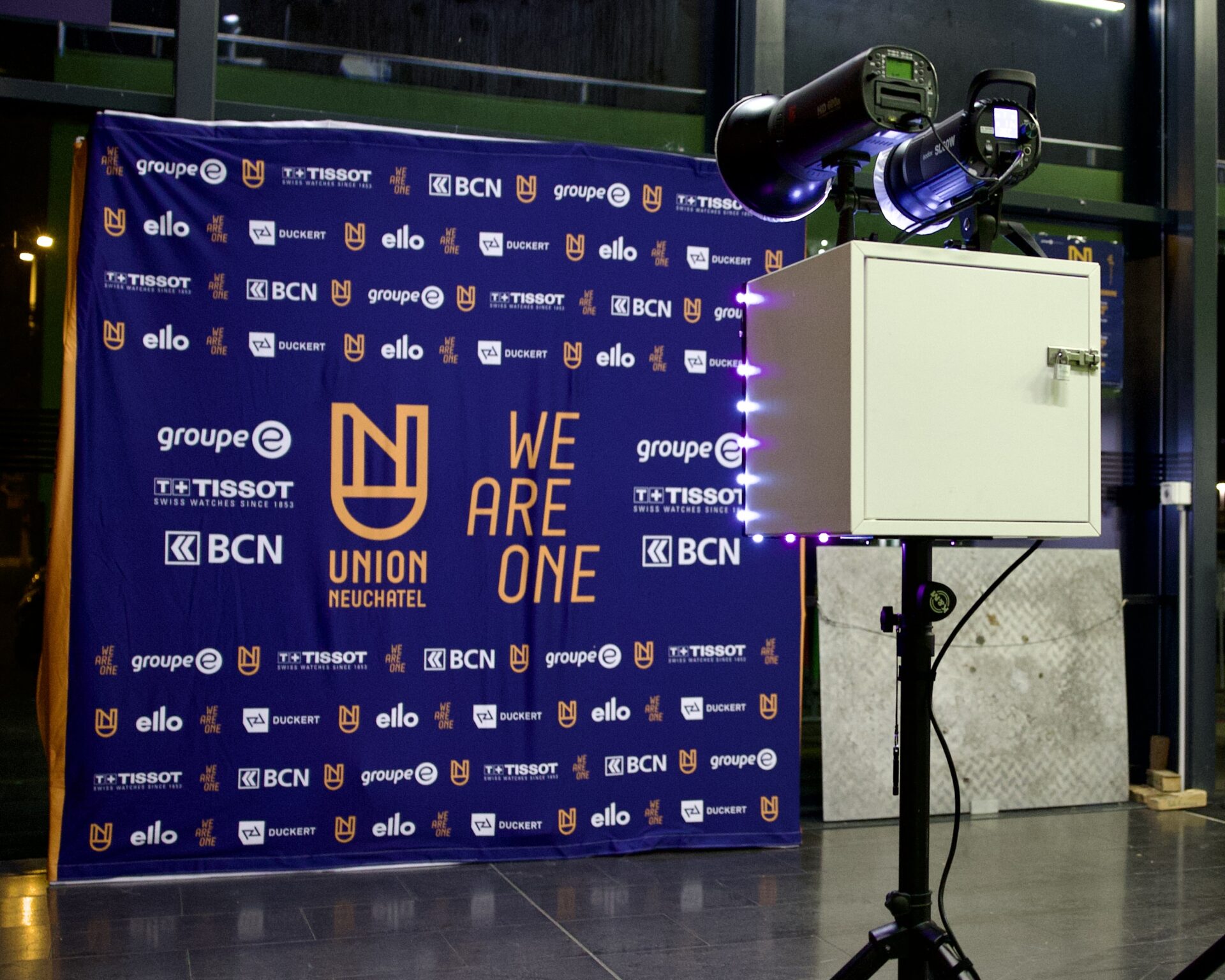 Branding du photobooth avec logo d'entreprise